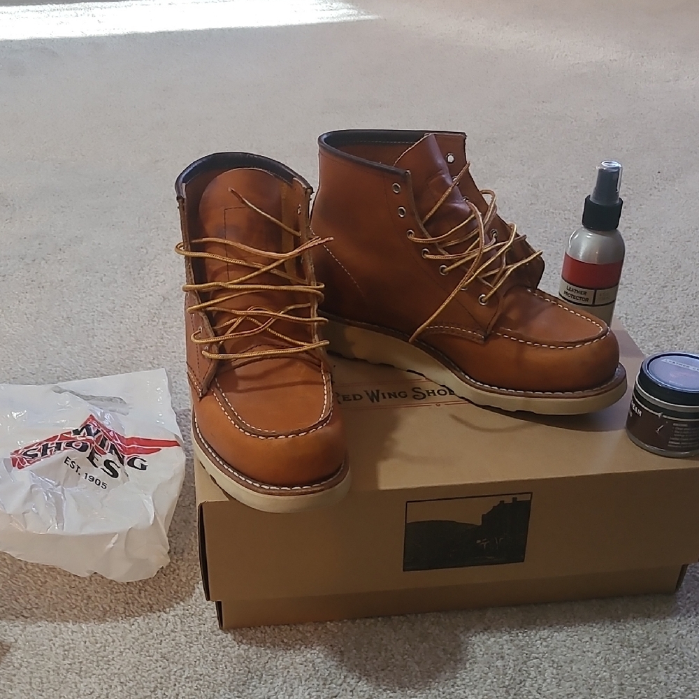 Red Wing Womens Legacy Boots With Insoles And Care Items